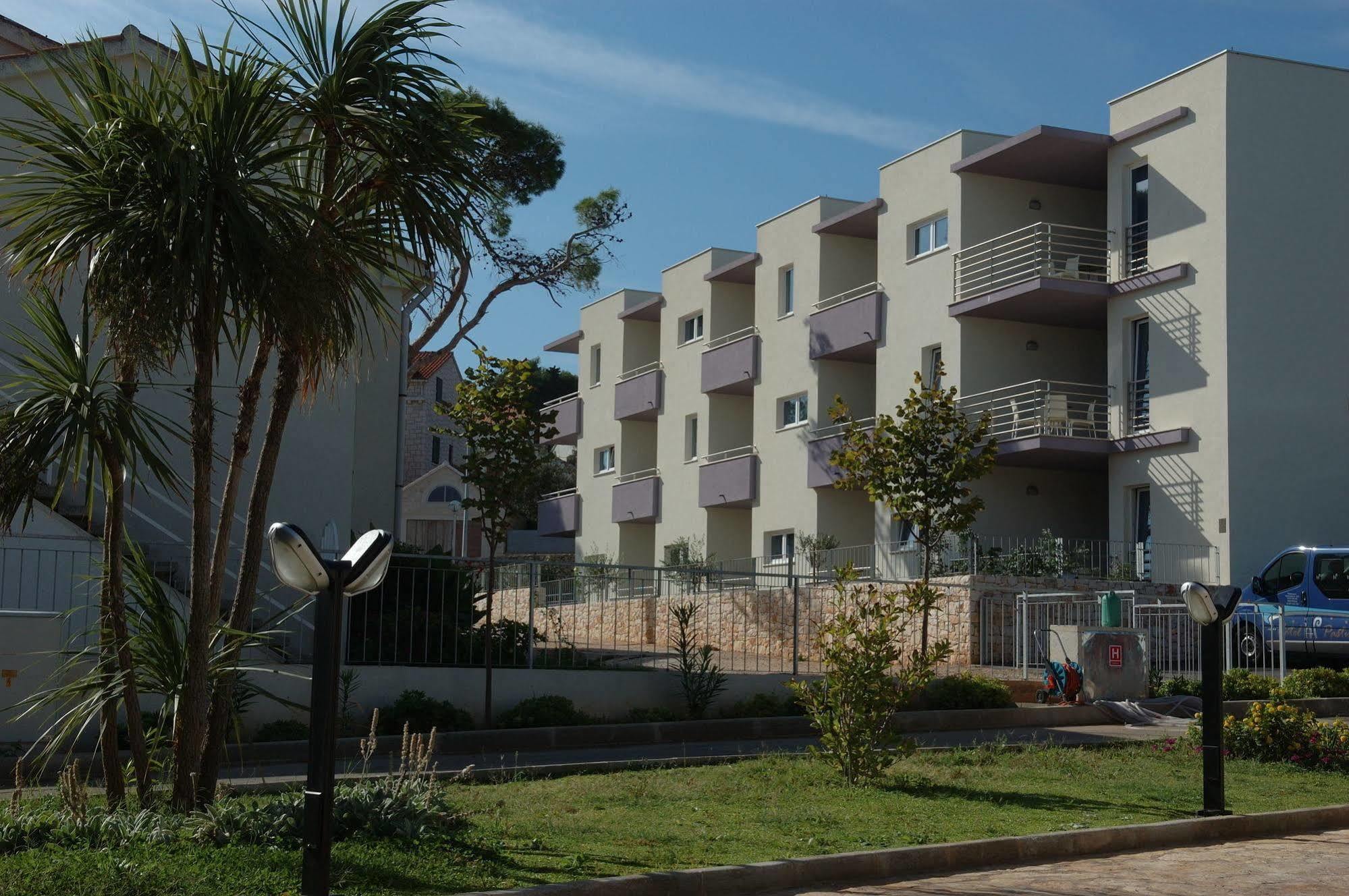 Apartmani Marija ポスティレ エクステリア 写真